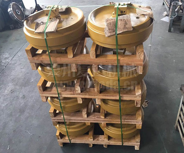 推土機引導(dǎo)輪倉庫